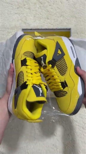 Jordan 4 lightning ⚡️ #fyp #tiktokfashion #luxurylifestyle #sneakers #airjordan4