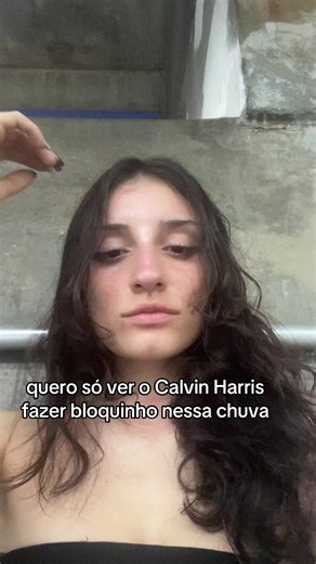 Calvin Harris Performs in the Rain: Must-See Moment