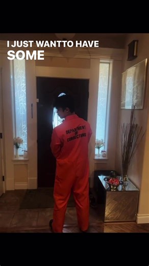 my neon orange costume this year #fyp #halloween #prisoner | prisoner halloween outfit