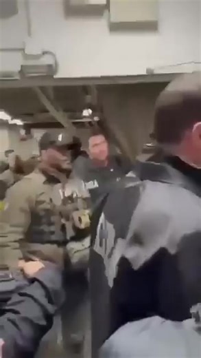 🇺🇸🇻🇪 Maduro to his the First Lady, Cilia Flores in the DEA office: "Good night, is that what you say, Cilia?" Bro is funny … you gotta give him that. | Barron Trump Fans