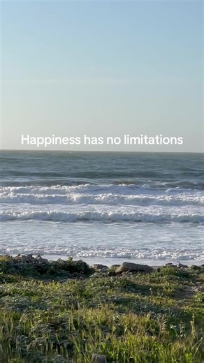 Finding Tranquility in Nature: The Joy of Watching Waves