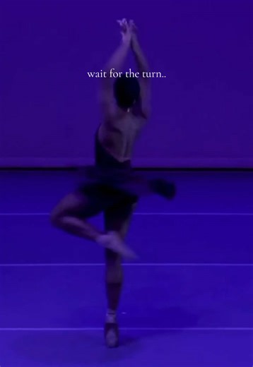 Captivating Contemporary Dance Performance