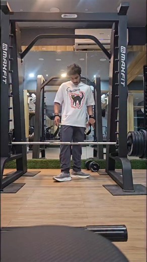 charanreddy_jr on Instagram: "FATIGUE MANAGEMENT 101 Central nervous system fatigue (SS) Your movement is controlled by the motor cortex and sensory cortex. • The motor cortex sends a signal to the muscle fibers to recruit. High effort= high recruitment • The stronger the signal → the more motor units are recruited • At the same time, an identical copy of this signal goes back to the sensory cortex called corollary discharge This creates afferent feedback, which forms your perception of effort. 