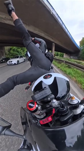 all credit to my dash cam for the sick shots... 😩 🤣 #cctv #propertydamage #motorbikefail #bike #motorcyclefails #motofail #fail #fblifestyle | FailArmy