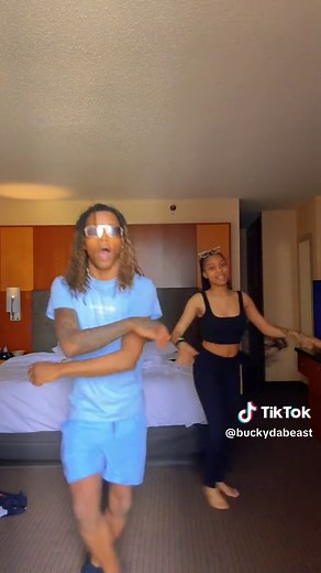 She turned me into a Tik Tok Dancer😭❤️ #fyp #foryou #viral #dance #mybirthday #taurus ..