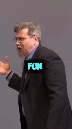 How the aztecs made alcohol out of magueys. #History #historia #historytok #historybyroy #roycasagranda #america #hunt #alcohol #aztecs #usa #us #northamerica #gathering #maguey #learnwithtiktok #knowledge #geopolitics | Roycasagranda