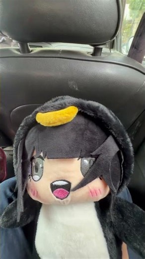 Goo goo Gaga penguin (plushie)￼
