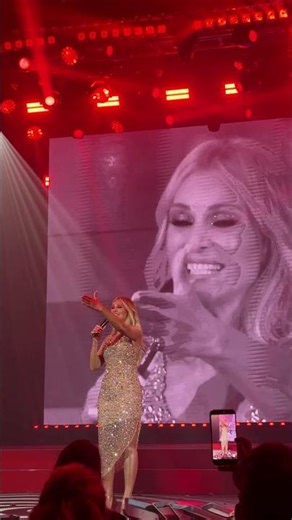 Τραβάω, λοιπόν, σ’ όλα μια κόκκινη γραμμή.