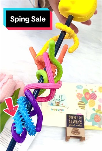 Spring fling? More like spring calm, thanks to this bendy buddy.💝#springshopping #calm#foryour #tiktokshopping #figettoys
