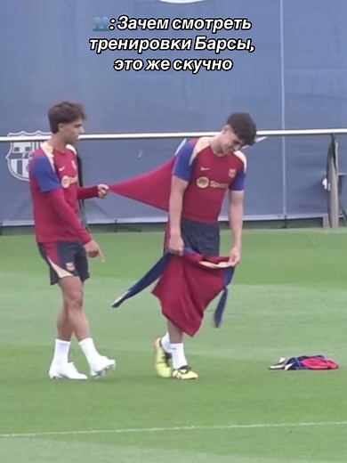 Watch João Félix and Pau Cubarsi at Barcelona Training