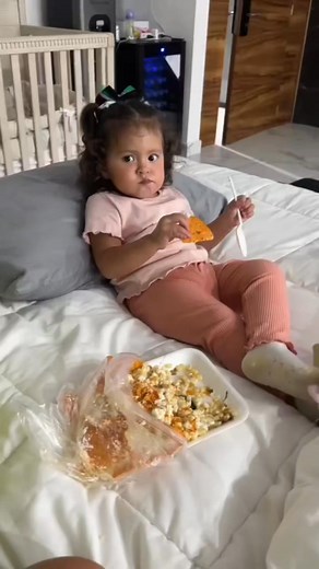 37K views · 1K reactions | Ella_es_mi_cita_de_hoy_凉_ #shorts #funko #falta #barbie #sirena #karlabustillosfamily #shorts #capas #youtuber #Grande #shorts #karlabustillosfamily | Mega s | Facebook