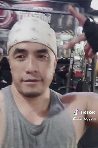 Alan Jiazhen (@alanloggom)’s videos with Still D.R.E. - Dr. Dre