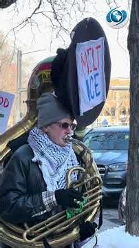 Manifestación West Hartford, contra Trump y ICE