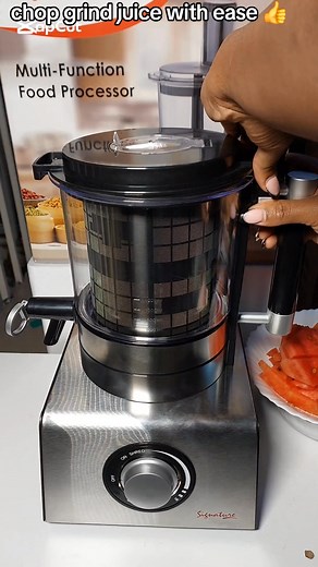 🇰🇪 6,999 Signature Powerful Multi-Functional Food Processor 4 in 1 Extract,grinder,mixer and cutter Shining stainless steel body Non slip silicone feet Slip on type user way is easy to everyone Double lock for safety(if the cup is not closed it wont operate) Key Features: Versatile Functionality: Chops, grates, shreds, slices, and purees various ingredients. Powerful Motor: Handles tough tasks with ease. Stainless Steel Blades: Durable and sharp for efficient processing. Large Capacity Bowl: A