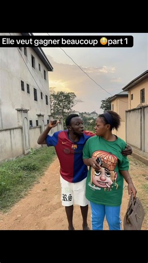 Elle veut gagner plus : Partie 1 avec Leo Blonde