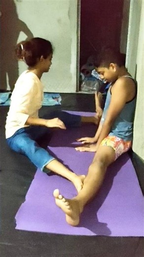 fast forward with spilt leg | #youtubeshorts #milestonecomplete #motivation #yogapostures #challenge