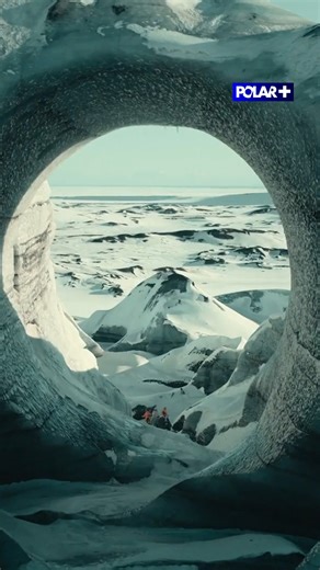 Une femme prisonnière dans la glace… 🇮🇸 The Darkness, c’est dispo sur Polar avec CANAL . | CANAL