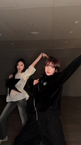 let’s start this 130bpm trend #Hearts2Hearts #하츠투하츠 #JIWOO #IAN