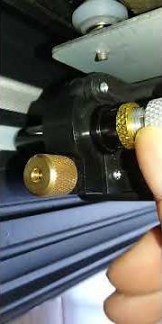 the video for the instruction of the cutting plotter's blade instal 004551