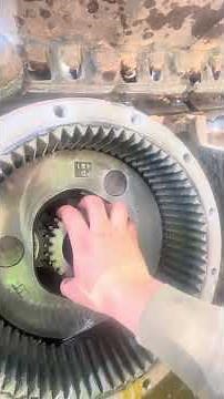 210g John deere final drive broken seal Inside 🤯🤯🤯 the second part on vídeo