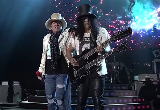 SLASH: 'It Was Great When AXL And I Started Talking Again, 'Cause I Missed Him'