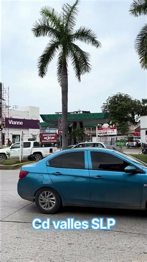 ¡Recorriendo el icónico Blvd. México-Laredo! 🚗☀️ La arteria principal que mueve a todo valles