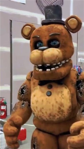 WITHERED FREDDY movement TEST - BEHIND THE SCENES in FNAF 2 MOVIE