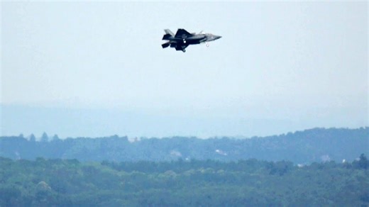 RAF F-35B demonstrates vertical hover over Farnborough