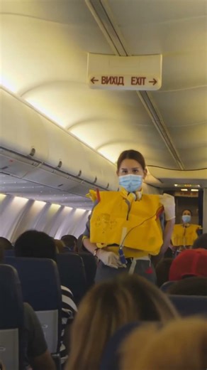 Oxygen Masks Only Last 15 Minutes — And That’s Completely Intentional
