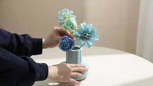 Fake Flowers Heads Bulk Blue Mini Artificial Silk Flower for Crafts, Small Artificial Daisy Roses Faux Flowers for Graduation Cap DIY Cake Wedding Party Home Garland Decoration