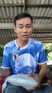 Thời kỳ nầy nhiều Quỉ cùng Ma, Trời mở cửa Quỉ-Vương xuống thế. Nên Ta mới ra tay cứu-tế, Kẻo chúng-sanh bịnh khổ quá chừng. Sau Quỉ-Vương đi đứng nửa lừng, Thêm tên tuổi chúng-sanh nó biết. Làm đủ cách xuống lên tha-thiết, Ở ngoài đường nó biết tên mình. Tin cùng không thì cũng mặc tình, Chớ Ta lắm công-trình dạy-dỗ. Hồi thuở trước Thích-Ca Phật-Tổ, Ngồi tham-thiền bị nó ghẹo hoài. Mà cũng không rúng động đặng Ngài, Nên cố oán phá đời mãi mãi. Trong bổn-đạo cùng là sư vãi, Rán bền lòng cho được