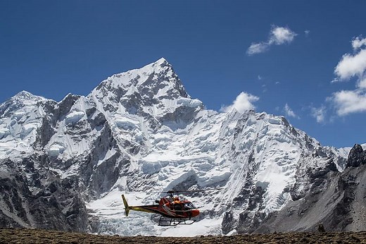 Can a Helicopter Fly to the Top of Mount Everest? | Executive Flyers