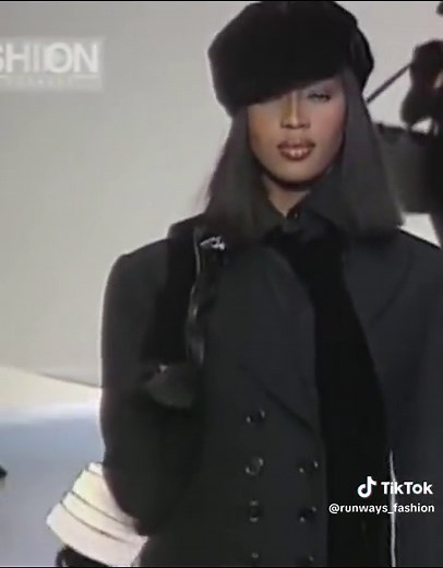 Naomi Campbell Christian Dior 1994 Runway Show