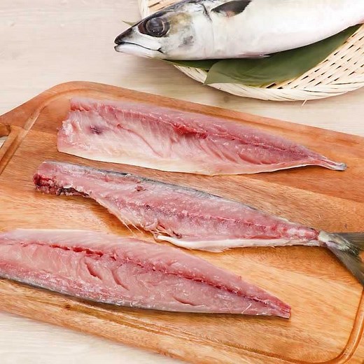 料理の基本！ サバの3枚おろしのレシピ動画・作り方 | デリッシュキッチン