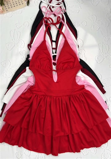 Flattering Halter Mini Dress for Effortless Style