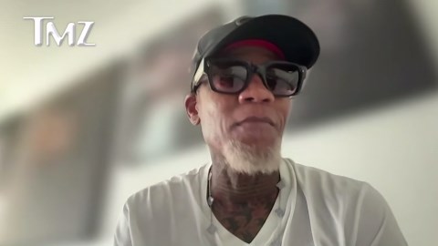 D.L. Hughley Explodes in Heated 'TMZ Live' Debate Over Trump ... Uncensored!!!