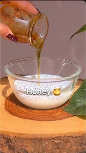 ✨ Bridal Glow face pack at home Try Now !! ⭕️ अगर आपके चेहरे से झाइयां पिगमेंटेशन खत्म नहीं हो रहा है सर्कल भी बहुत ज्यादा है ? दाग धब्बे हैं चेहरे पर Tanning है ? तो आप मुझे नंबर पर मैसेज करें और अपने चेहरे से झाइयों को हमेशा के लिए ठीक करें ☎️ 91 95991 41287Follow More Video 👉 @amy_aliya_devriz Ingredients 👉 Banana 🍌 Coffee ☕️ Masoor dal Honey 🍯 #instagram #bridal #dulhan #function #celebrations #réel #trendingreels #explore #devriz #facebookviral #facebookreelsvideo | Amy Aliya Devriz