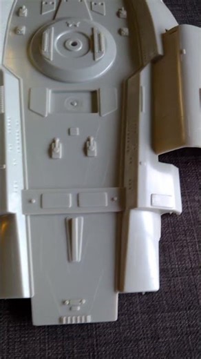 OB: Vintage Star Trek 1996 U.S.S DEFIANT AMT ERTL scale model