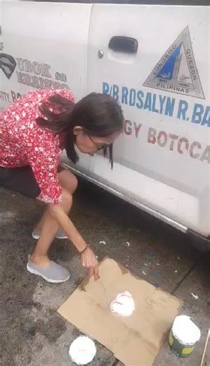 DILG MEMORANDUM CIRCULAR NO. 2026-006 - ANTI-EPAL LAW. Ang mga LGU ay inaatasan na mahigpit na sumunod sa pagbabawal sa paglalagay o pagpapakita ng anumang pangalan, larawan, o imahe na may kaugnayan sa sinumang opisyal ng pamahalaan sa mga proyekto at mga karatula ng pamahalaan. Ang Barangay Botocan ay tumatalima sa kautusan na ito. | Brgy Botocan QC