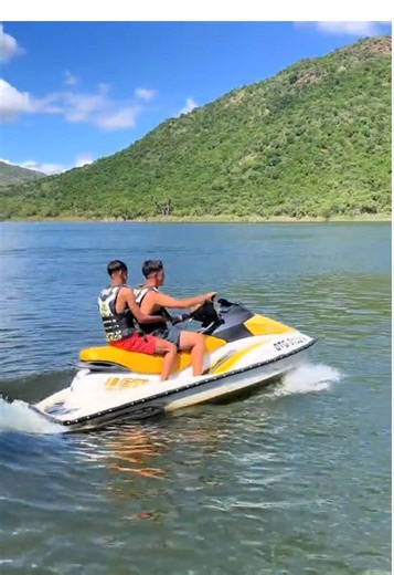 Sun City: The Perfect Holiday Getaway! 🌞