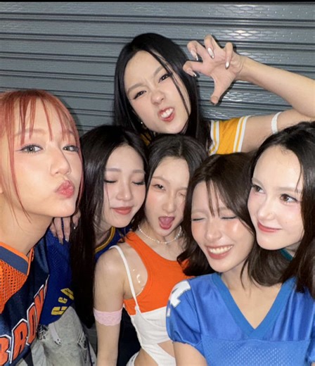 สยามมีงูล่ะนะ!🐍🧡 FELIZZ - Abracadabra จงรัก จงหลง 📍 STREET STAGE, Siam Square #FELIZZ #SiamMusicFest2025 #SiamMusicFest2025xFELIZZ