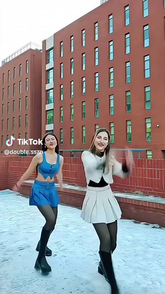 Enjoy Winter in Beijing: Sisters Dance Challenge
