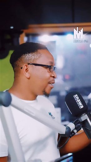 29 reactions | Should Wade Van Niekerk retire? Well SABC Senior reporter Charles Baloyi thinks so  #SNAWA #SportsNightsAmplifiedWithAndile | METRO FM | Facebook