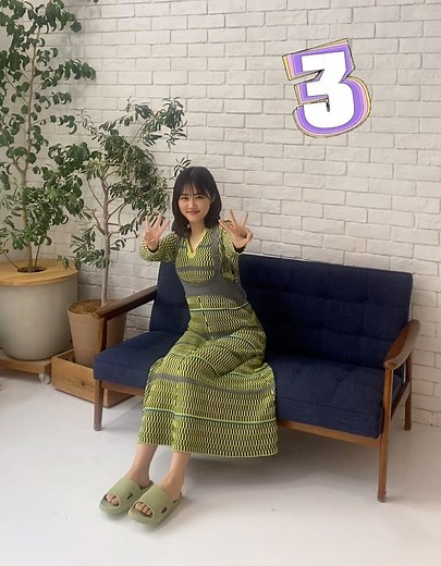 【公式】原菜乃華カレンダー on Instagram: "原菜乃華1st写真集「はなのいろ」 発売まであと3日💕💕💕 撮影時19歳だった原さんの、 透明感溢れる多彩なカットが満載な一冊になってます！ そして、お渡し会イベントのお申込み締切が 明日28日の22時までです！！ みなさま、渾身の一冊を ぜひ原さんから直接受け取ってくださいね！ #原菜乃華"