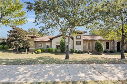 550 N Walnut Creek Dr, Mansfield, TX 76063 - Office for Sale | LoopNet