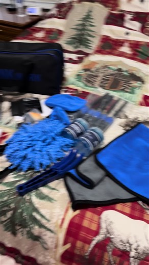 Keep your car looking spotless with this all-in-one car cleaning and detailing kit that makes it easy to clean every corner of your vehicle like a pro. This complete car care set includes a high-power handheld vacuum, multiple detailing brushes, microfiber cloths, windshield cleaning tools, and specialized attachments designed to remove dust, crumbs, pet hair, and dirt from hard-to-reach places. The compact vacuum plugs directly into your car for powerful suction, making it perfect for quick int