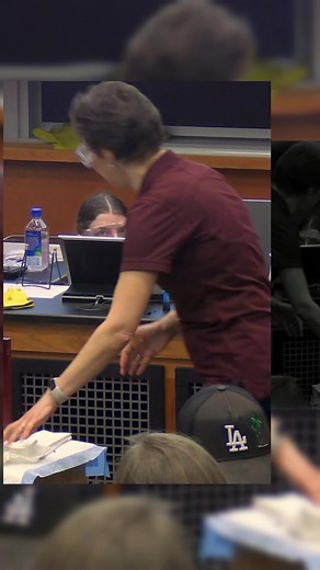 Make a geyser using dry ice & HOT water! #physics #science #teacher #professional #trending