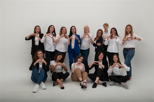 Effective Leadership in Organizations: Key Insights, Challenges, and Impact on Performance