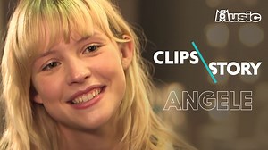 "Le caca c'était un vrai caca de chien" 💩🤣 Angèle dévoile les secrets de ses clips dans ClipsStory Les anecdotes : - La thune - Balance ton quoi - La loi de Murphy - Tout oublier - Jalousie | M6 Music