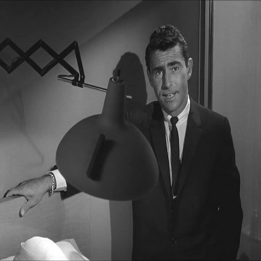 S02e06 The Eye of the Beholder - The Twilight Zone - sHORT 96